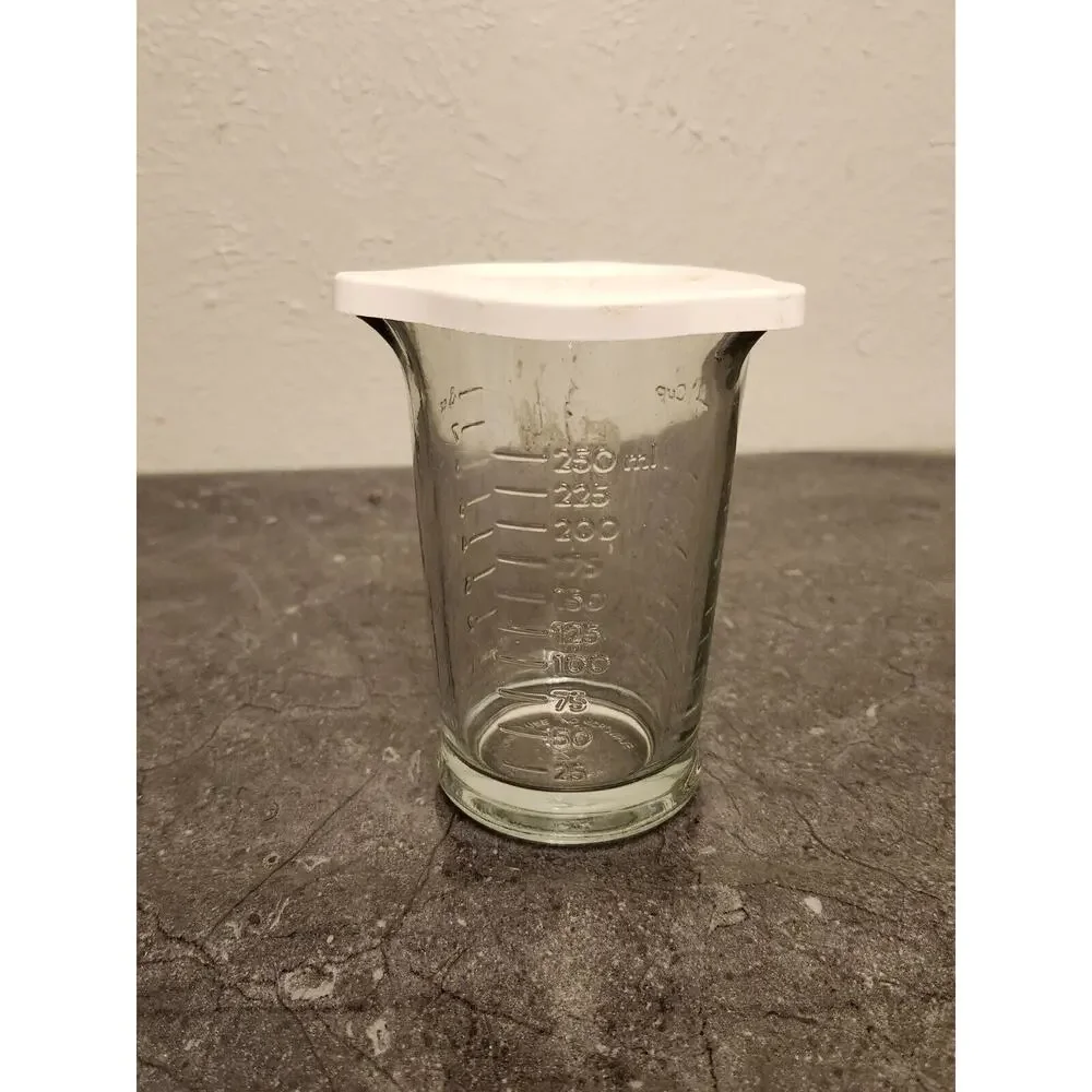 Anchor‎ Hocking 8-Ounce Triple Pour Measuring Cup, Clear, Set of 1